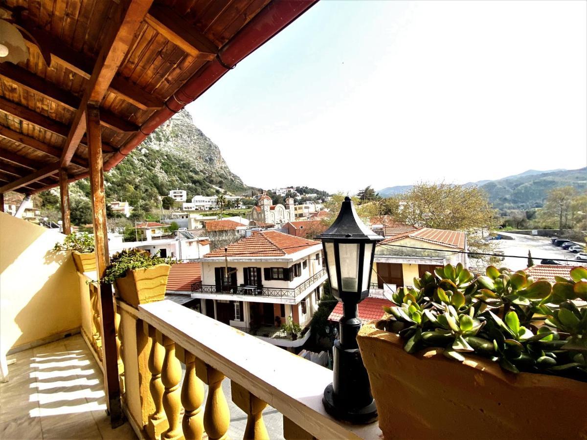 Costas Inn Spilion ภายนอก รูปภาพ