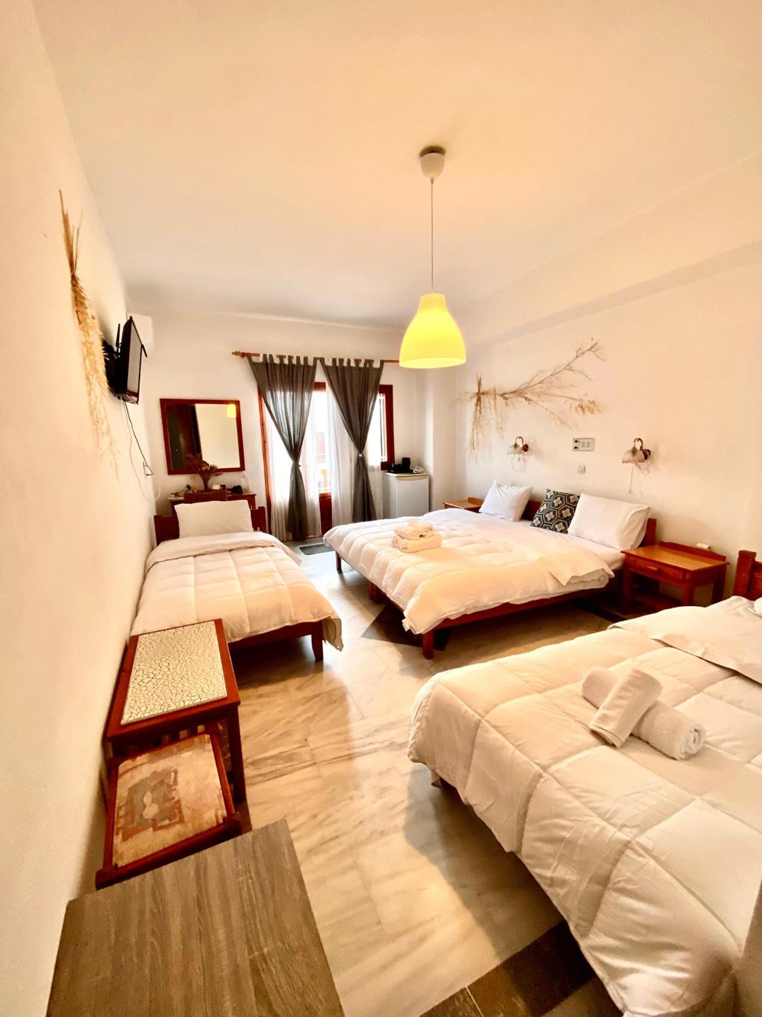 Costas Inn Spilion ภายนอก รูปภาพ