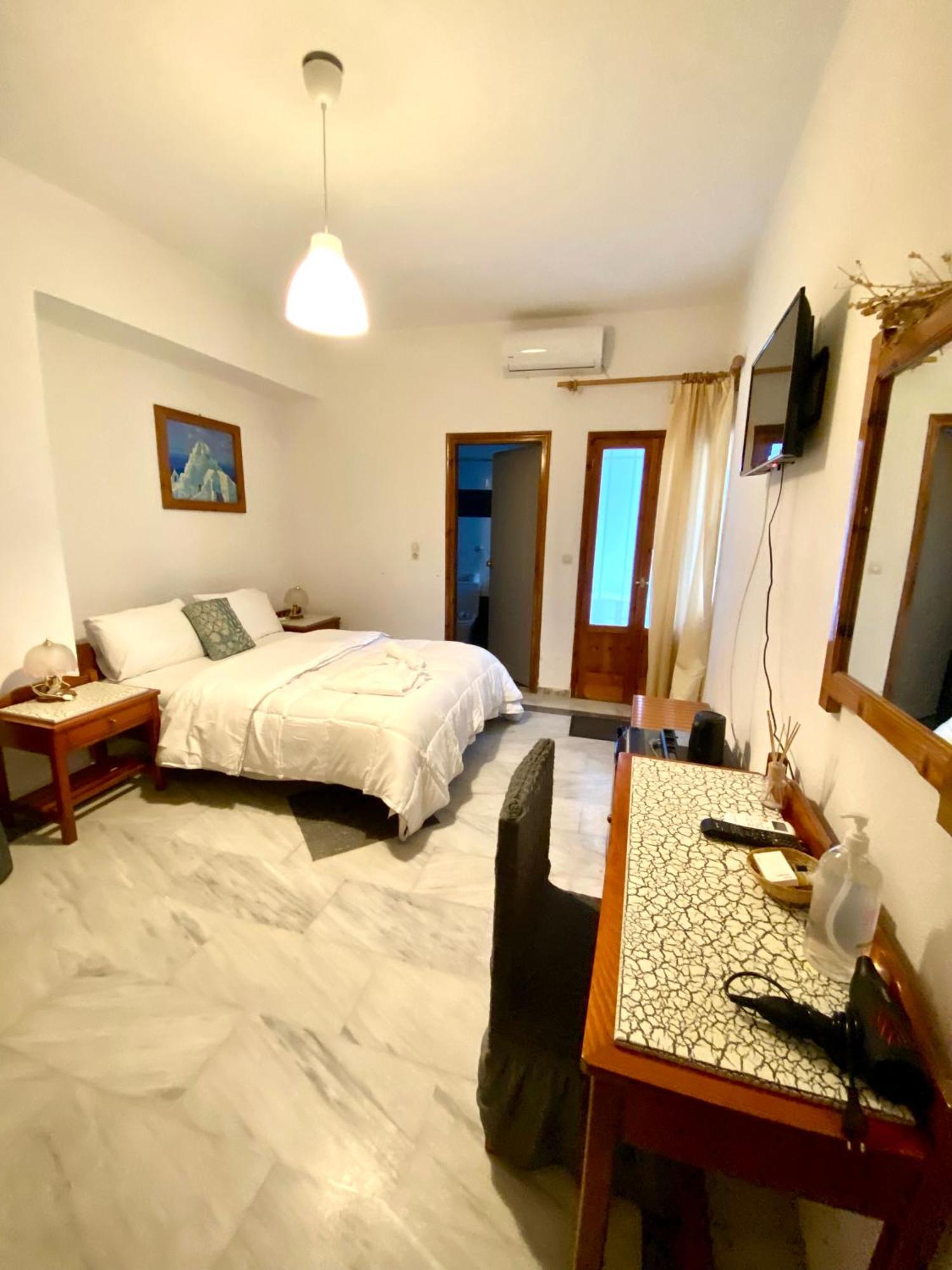 Costas Inn Spilion ภายนอก รูปภาพ