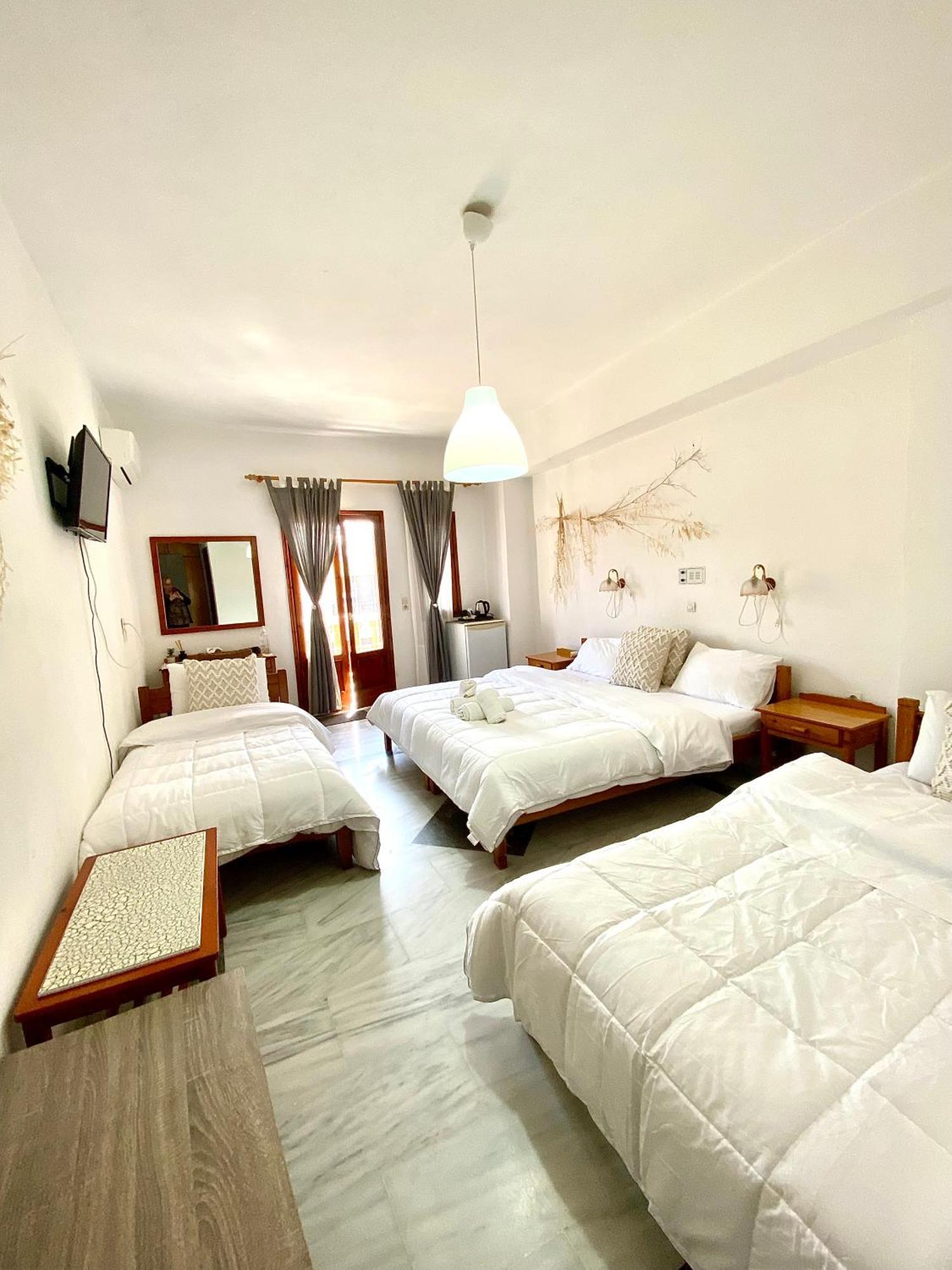 Costas Inn Spilion ภายนอก รูปภาพ